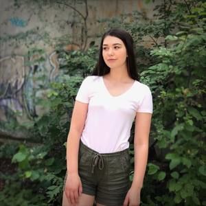 Meet your Posher, Amy-lee